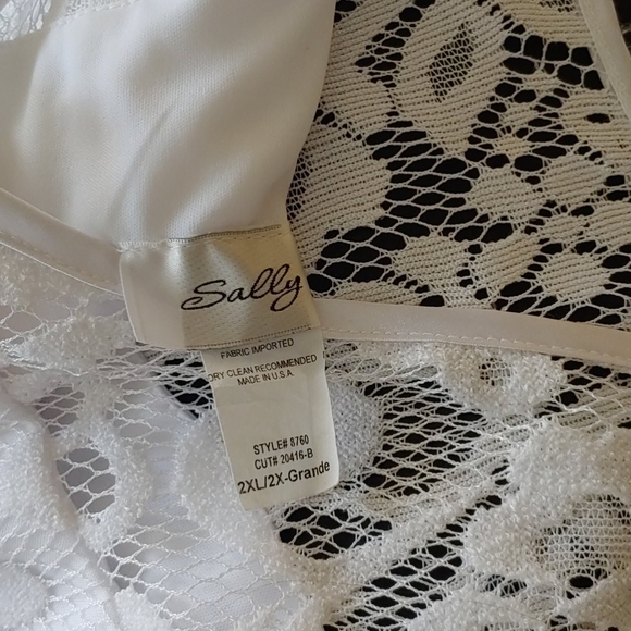 Sally Fashion Formal Sleeveless White Floral Lace Party Dress - XXL - Picture 7 of 7